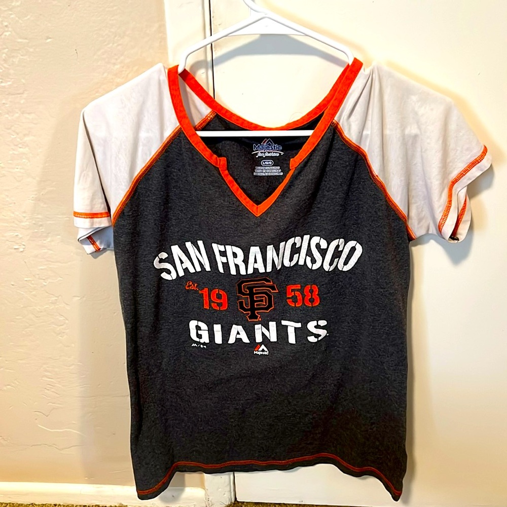 Majestic Giants Tee
